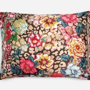 Johnny Was Decklyn Silk Pillowcase (1) count